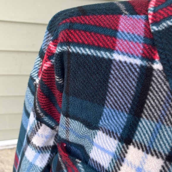 EUC Maurices plaid button-down jacket/shirt - Picture 3 of 16